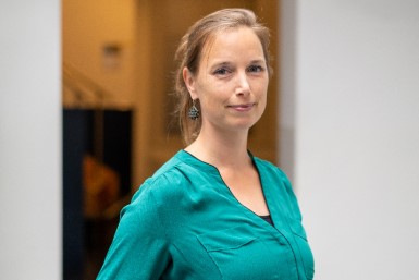 Dr. Anne van Ewijk