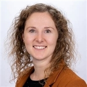 Dr. Loes Janssen